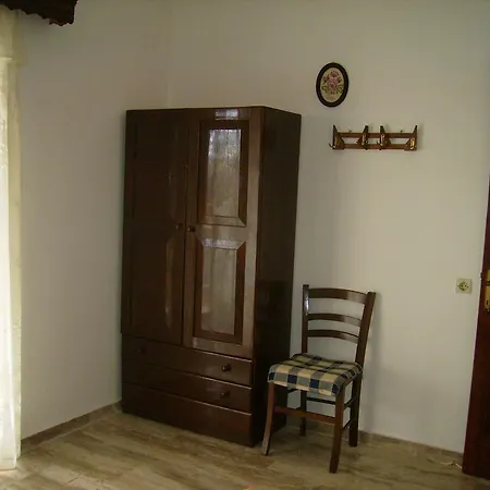 Gerekos Studios And Apartments Agios Georgios  Buitenkant foto