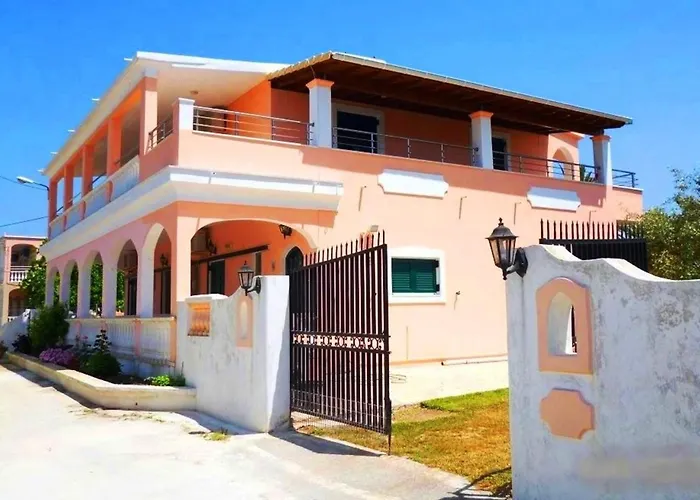 Gerekos Studios And Apartments