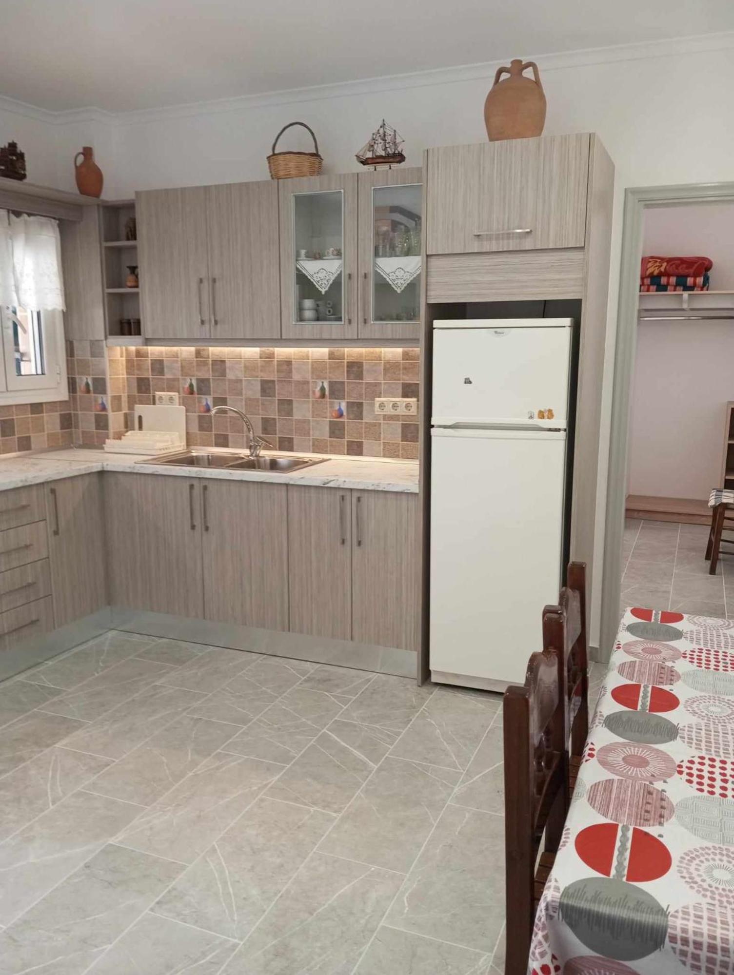 Apartment Gerekos And Agios Georgios (Corfu)